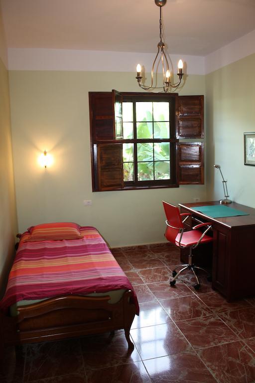 Apartamentos Finca La Cruz Tazacorte Exterior photo