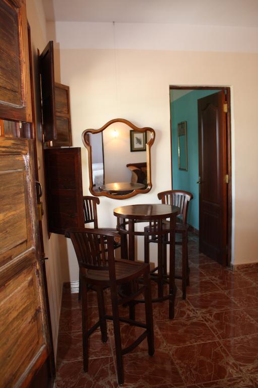 Apartamentos Finca La Cruz Tazacorte Room photo